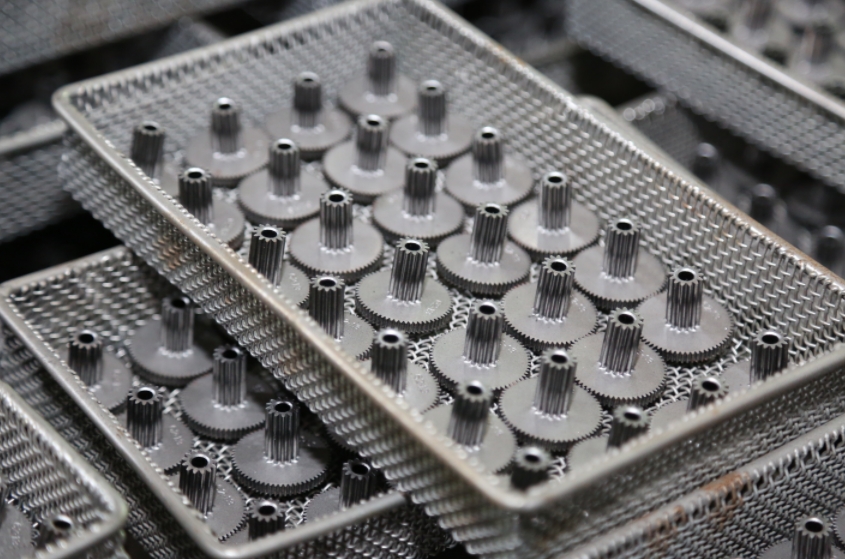 粉末冶金加工和數(shù)控加工有什么不同?